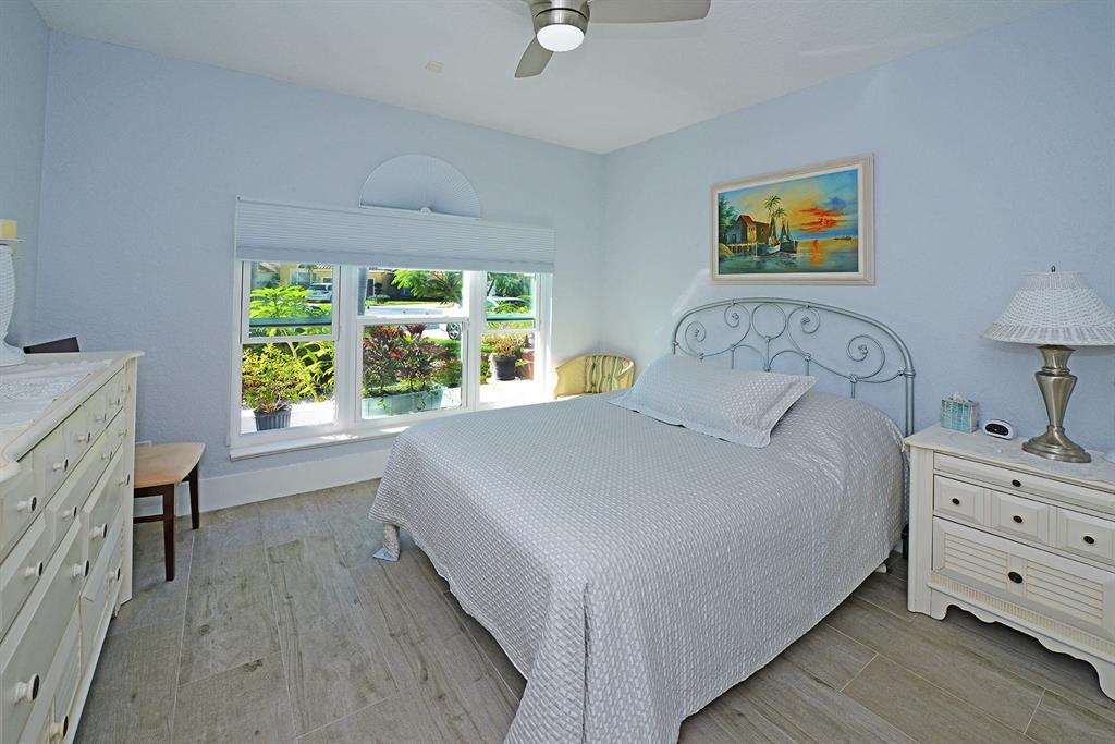 NEWPORT BAY CLUB - Residential