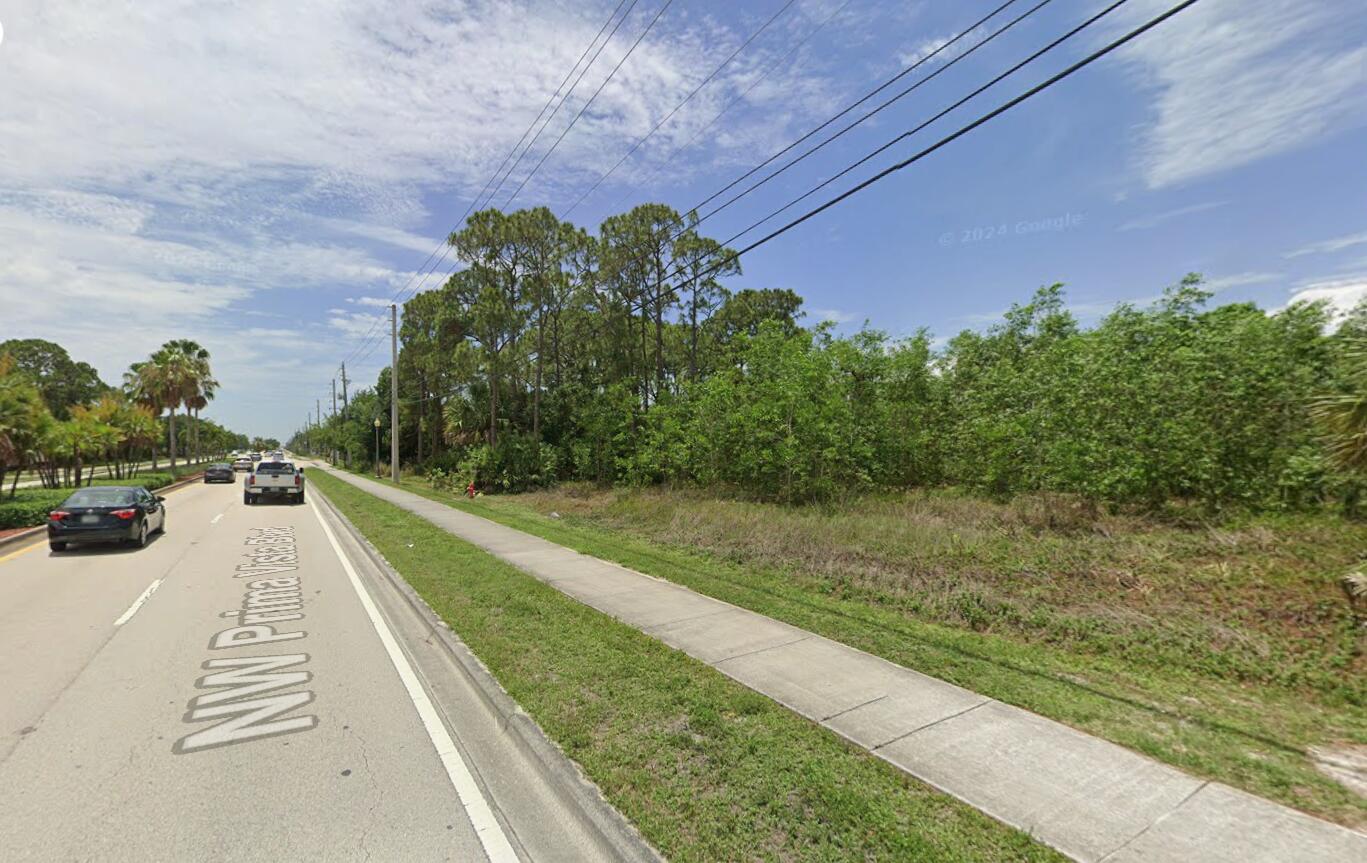 PORT ST LUCIE SECTION 27 - Land