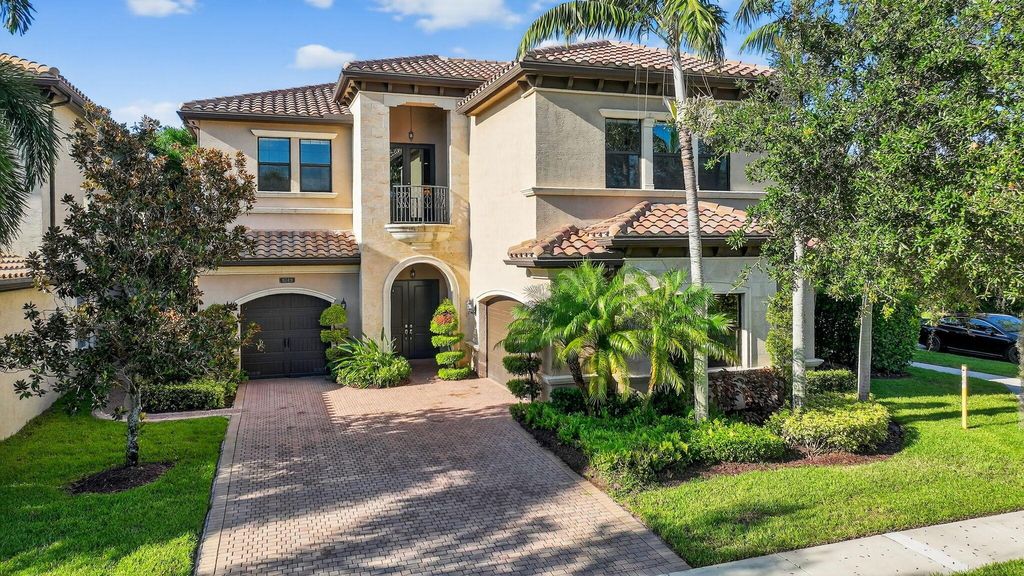 Photo of 8749 Lewis River Road N, Delray Beach, FL 33446 (MLS # R11113758)