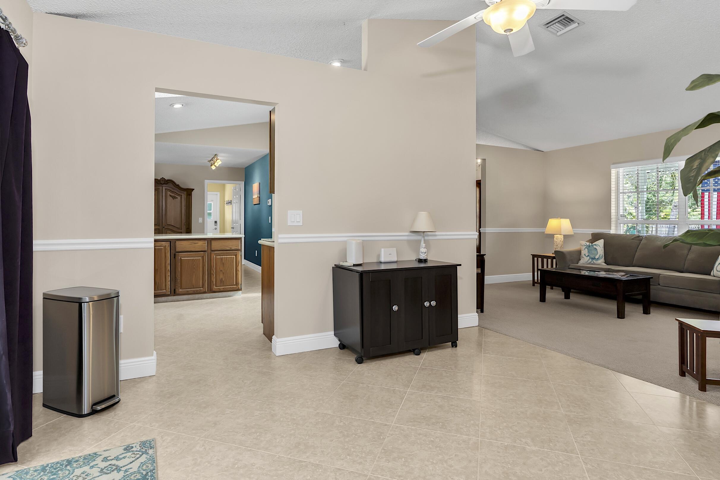 PALM BEACH FARMS CO 3 - Residential