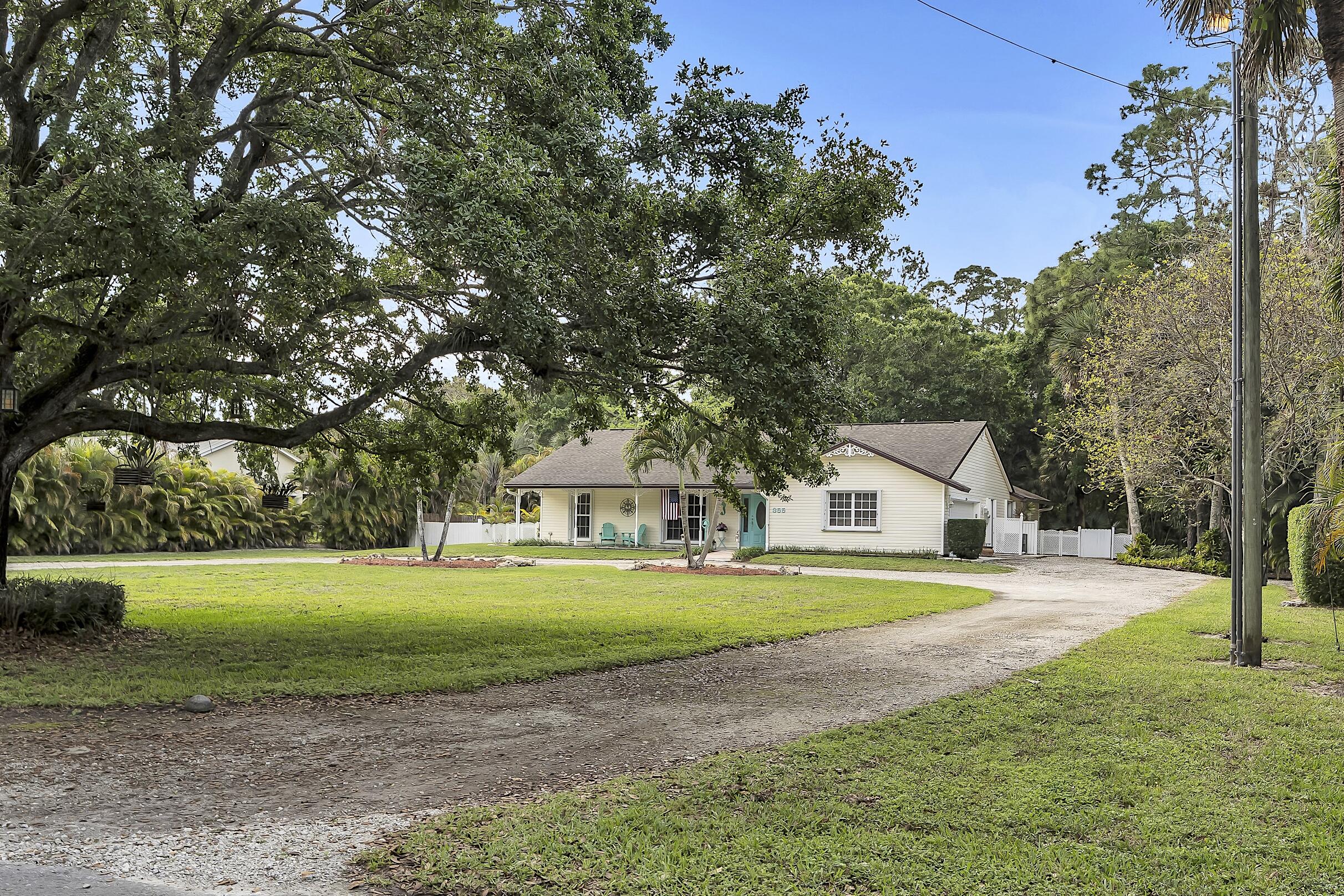 PALM BEACH FARMS CO 3 - Residential