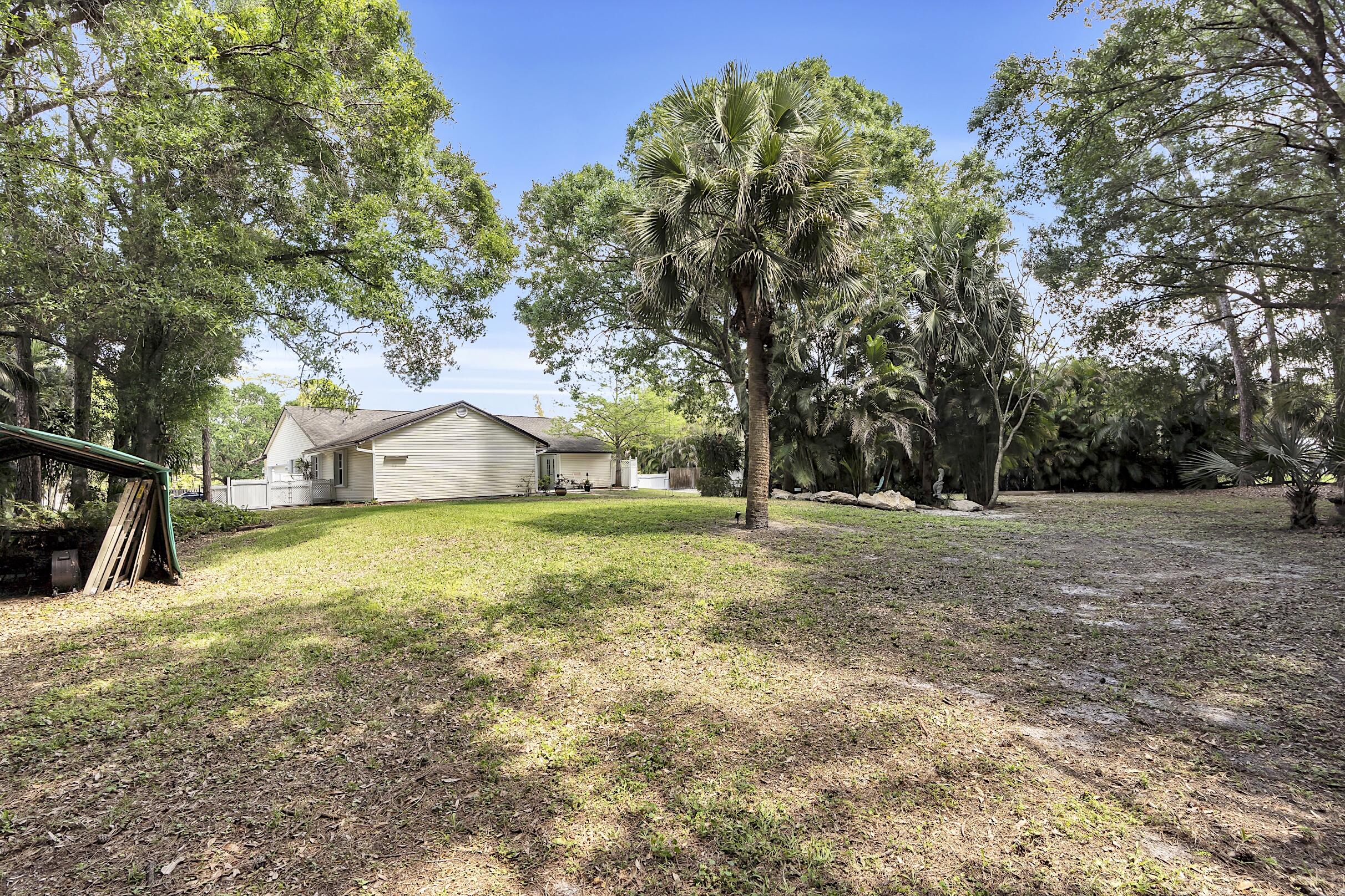 PALM BEACH FARMS CO 3 - Residential