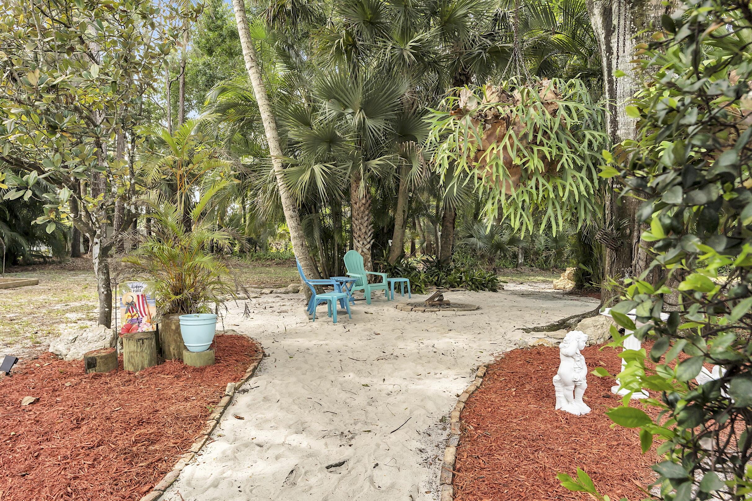 PALM BEACH FARMS CO 3 - Residential