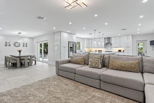 EDGEWOOD AMENDED PLAT - Residential Lease