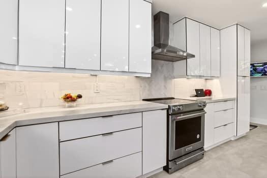 EDGEWOOD AMENDED PLAT - Residential Lease