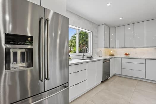 EDGEWOOD AMENDED PLAT - Residential Lease