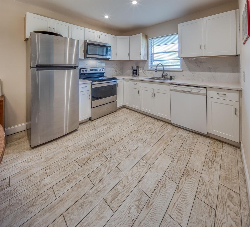 Photo of 301 S Lakeside Drive #7, Lake Worth Beach, FL 33460 (MLS # R11044252)