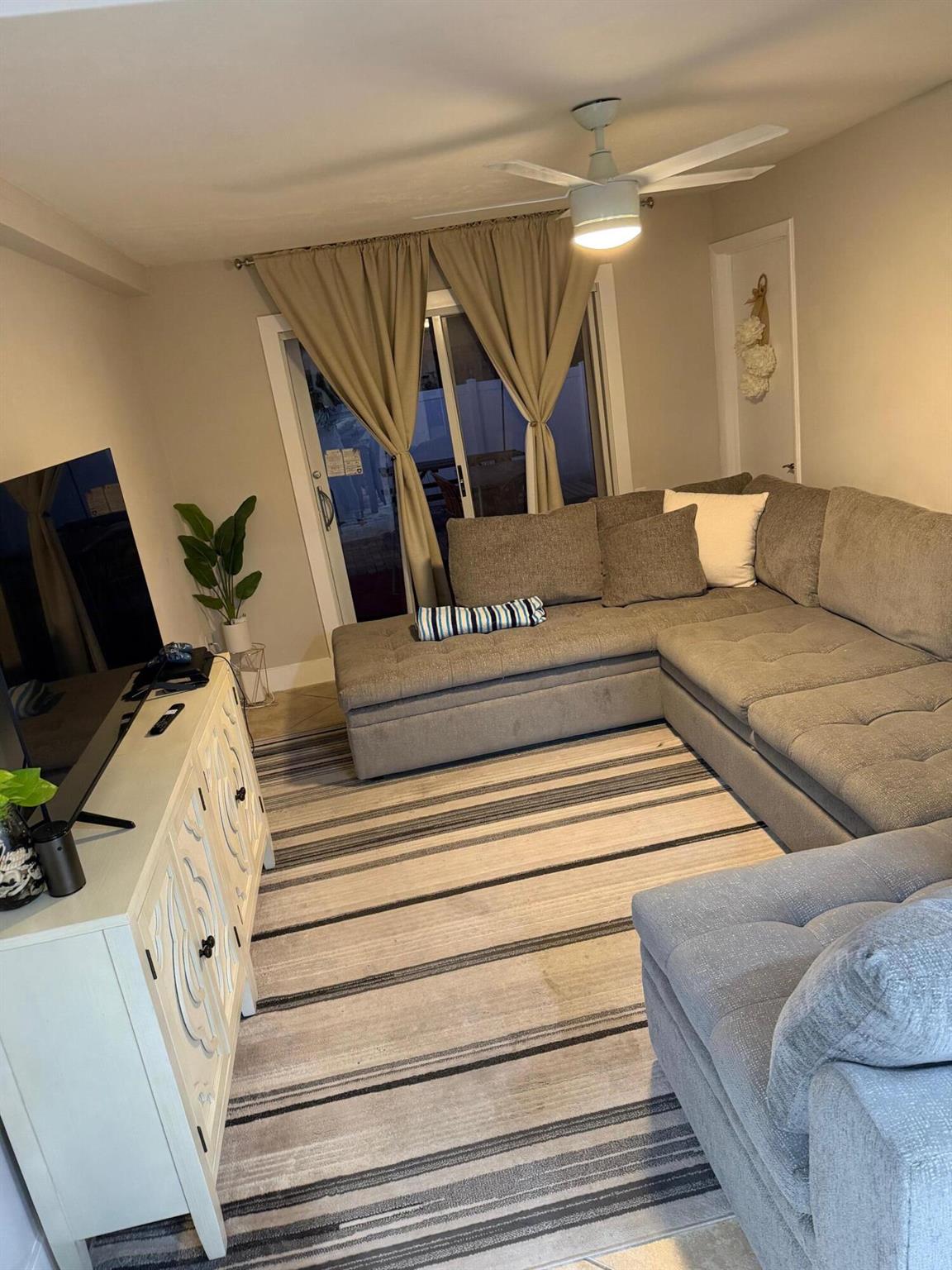 SANDALFOOT COVE SEC 4 - Residential Lease