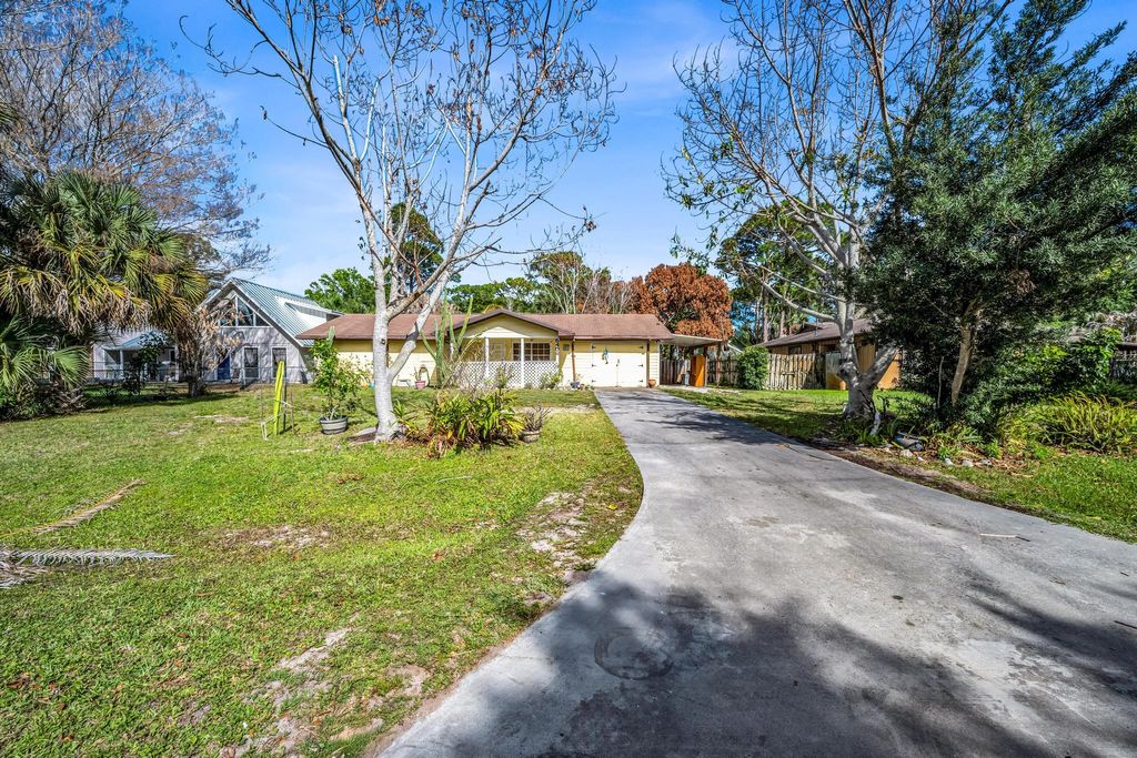 Photo of 5406 Sunset Boulevard, Fort Pierce, FL 34982 (MLS # B26010193)