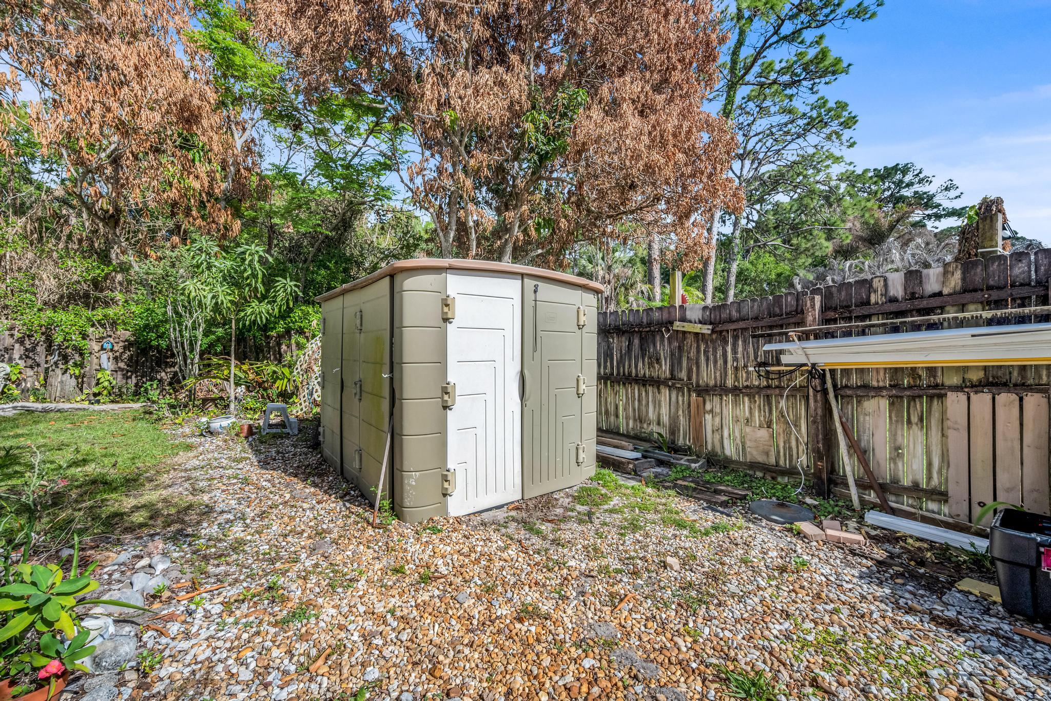 INDIAN RIVER ESTATES UNIT 8 - Residential