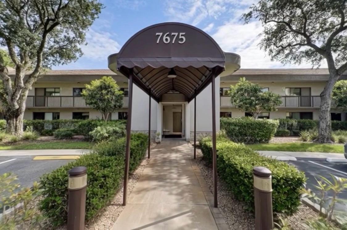 BONAIRE AT WOODMONT NO 2 - Residential