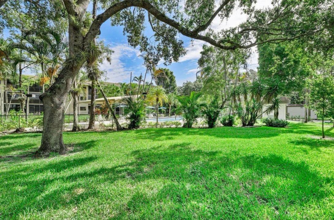 BONAIRE AT WOODMONT NO 2 - Residential