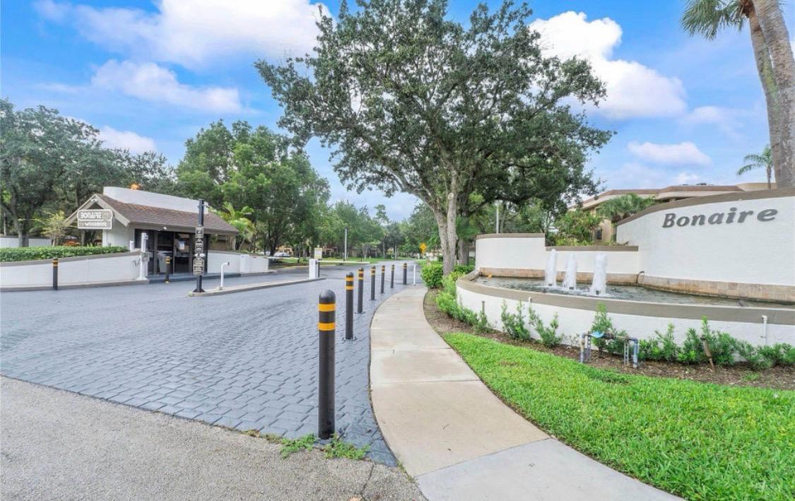 BONAIRE AT WOODMONT NO 2 - Residential