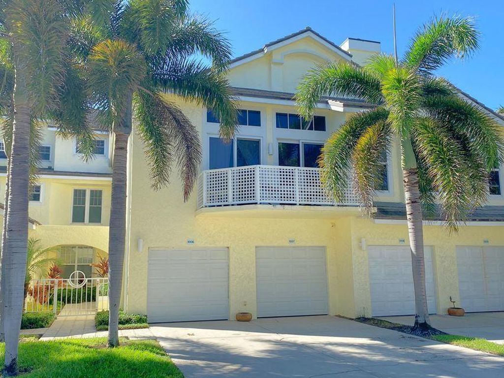 Photo of 1006 Mainsail Circle, Jupiter, FL 33477 (MLS # R10720771)