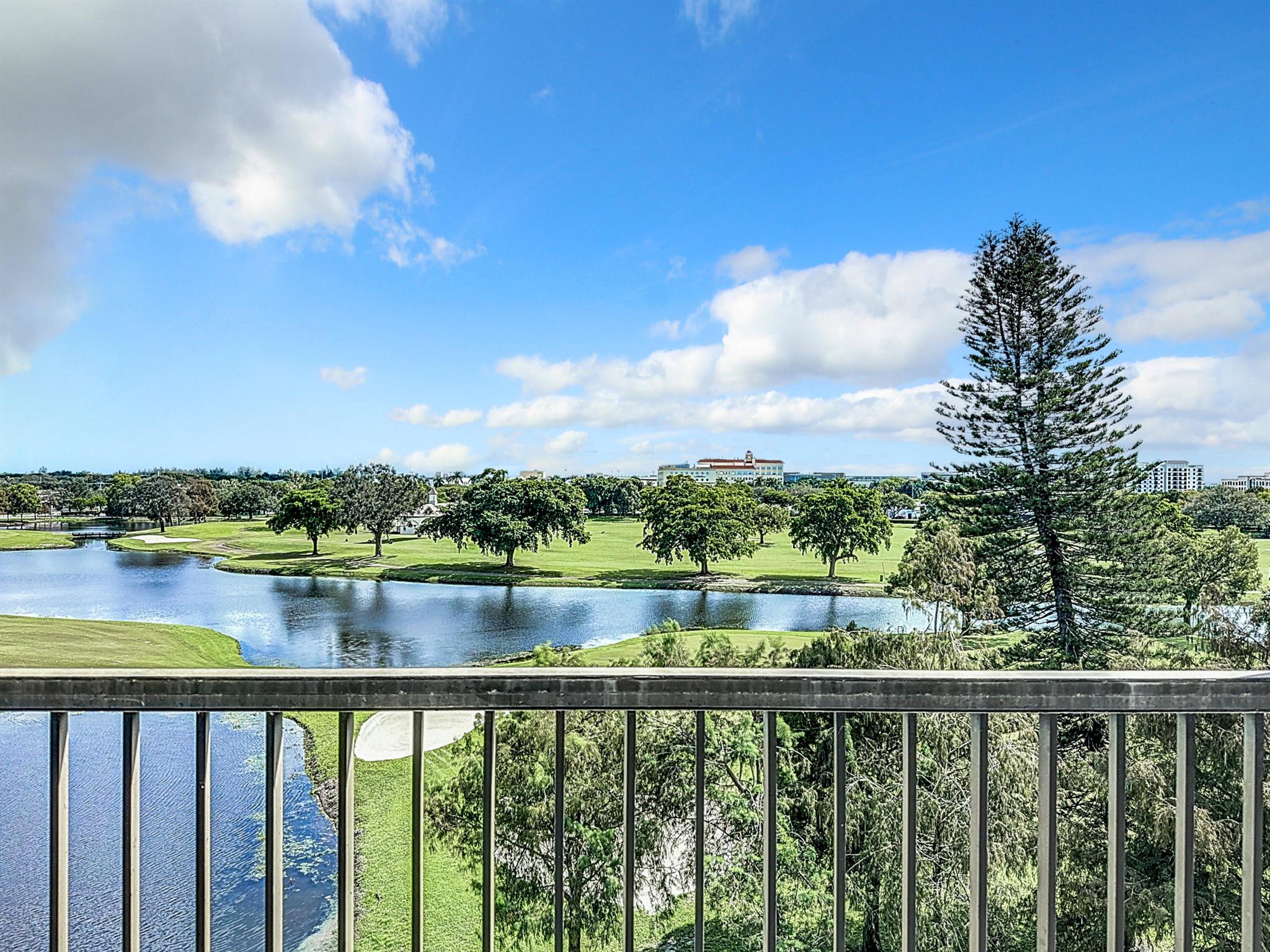 ROLLING HILLS GOLF AND TE - Residential Lease