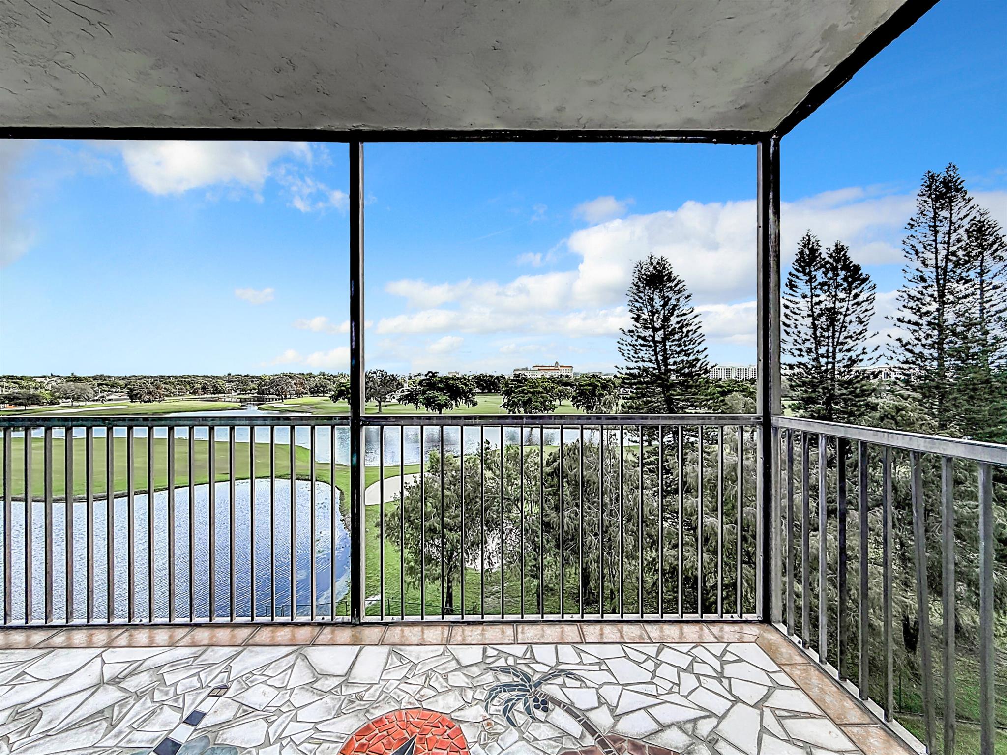 ROLLING HILLS GOLF AND TE - Residential Lease