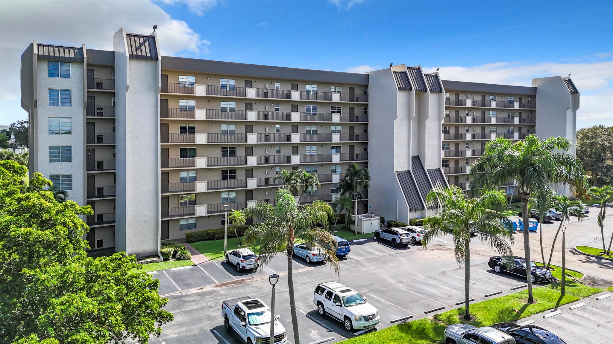 ROLLING HILLS GOLF AND TE - Residential Lease