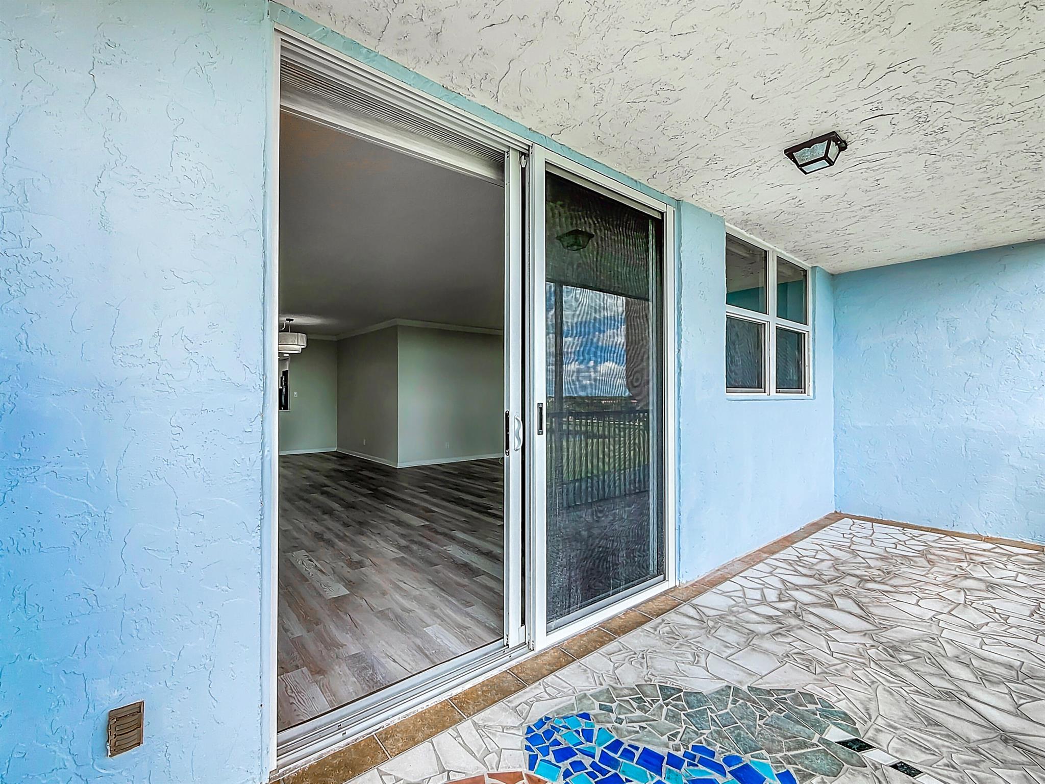 ROLLING HILLS GOLF AND TE - Residential Lease