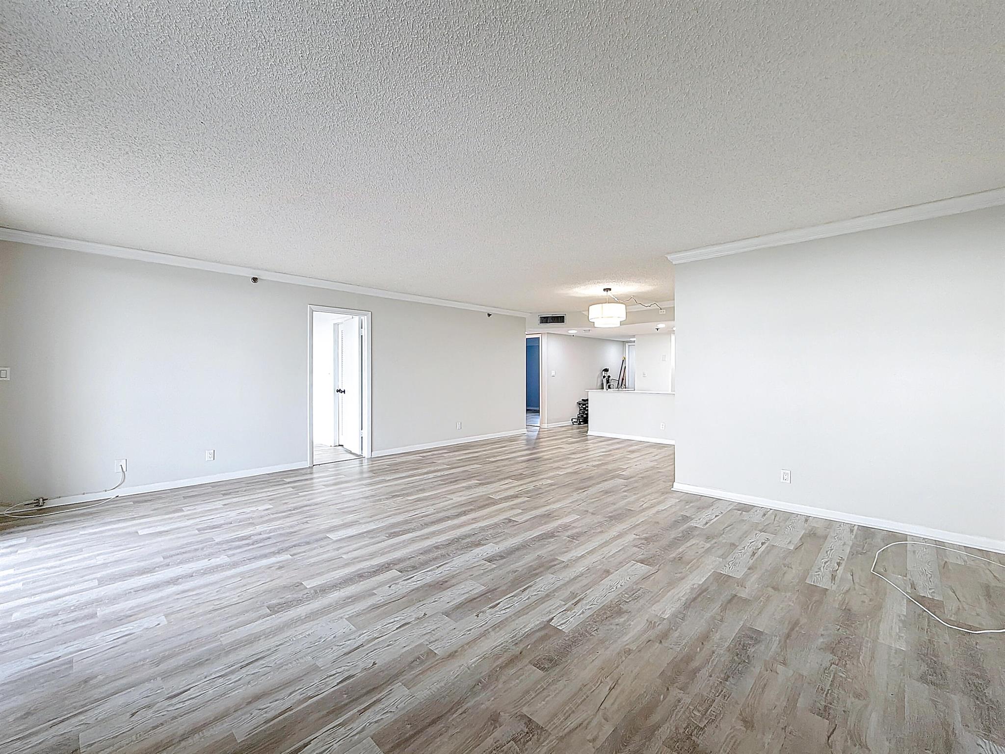 ROLLING HILLS GOLF AND TE - Residential Lease