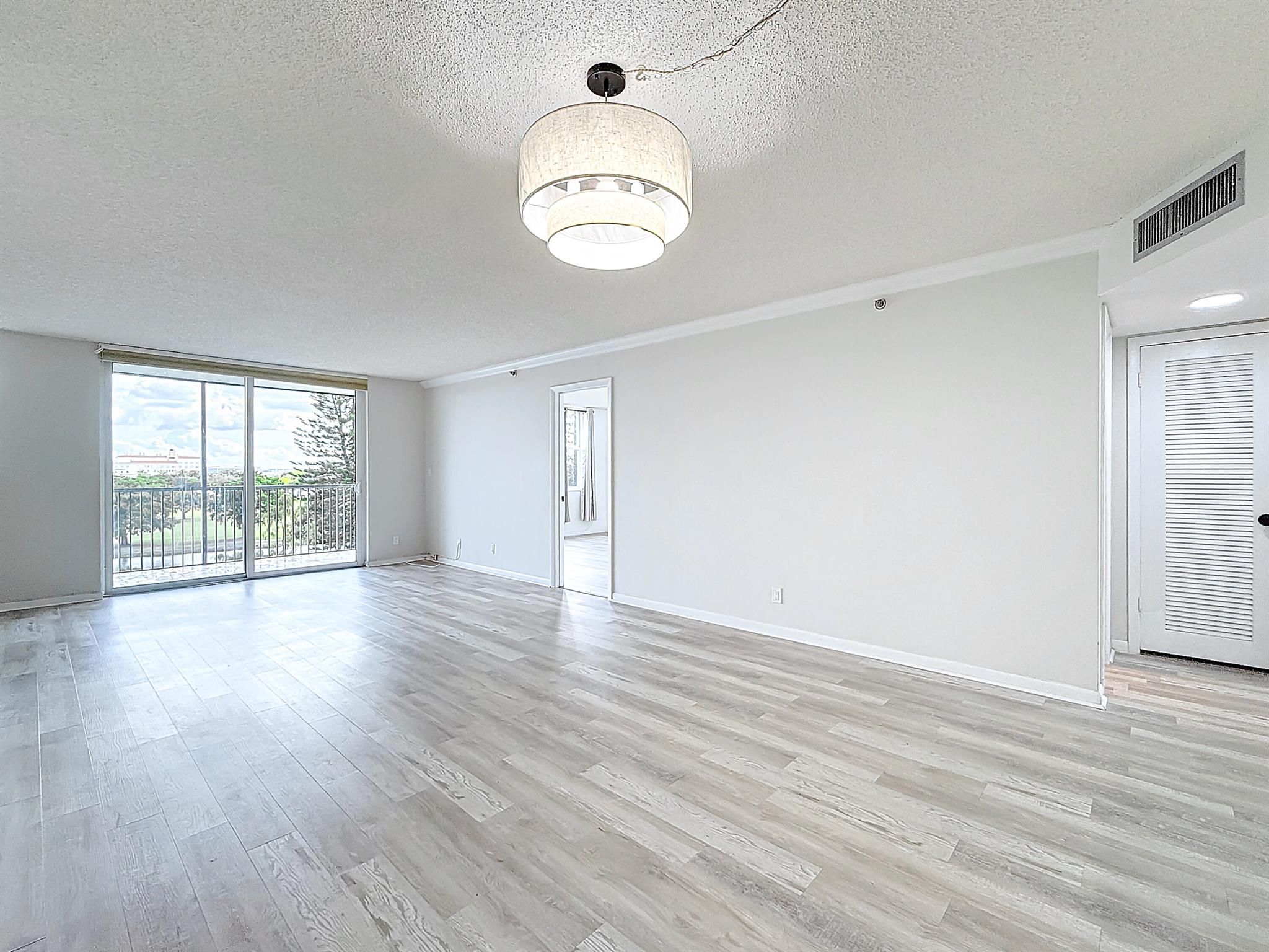 ROLLING HILLS GOLF AND TE - Residential Lease