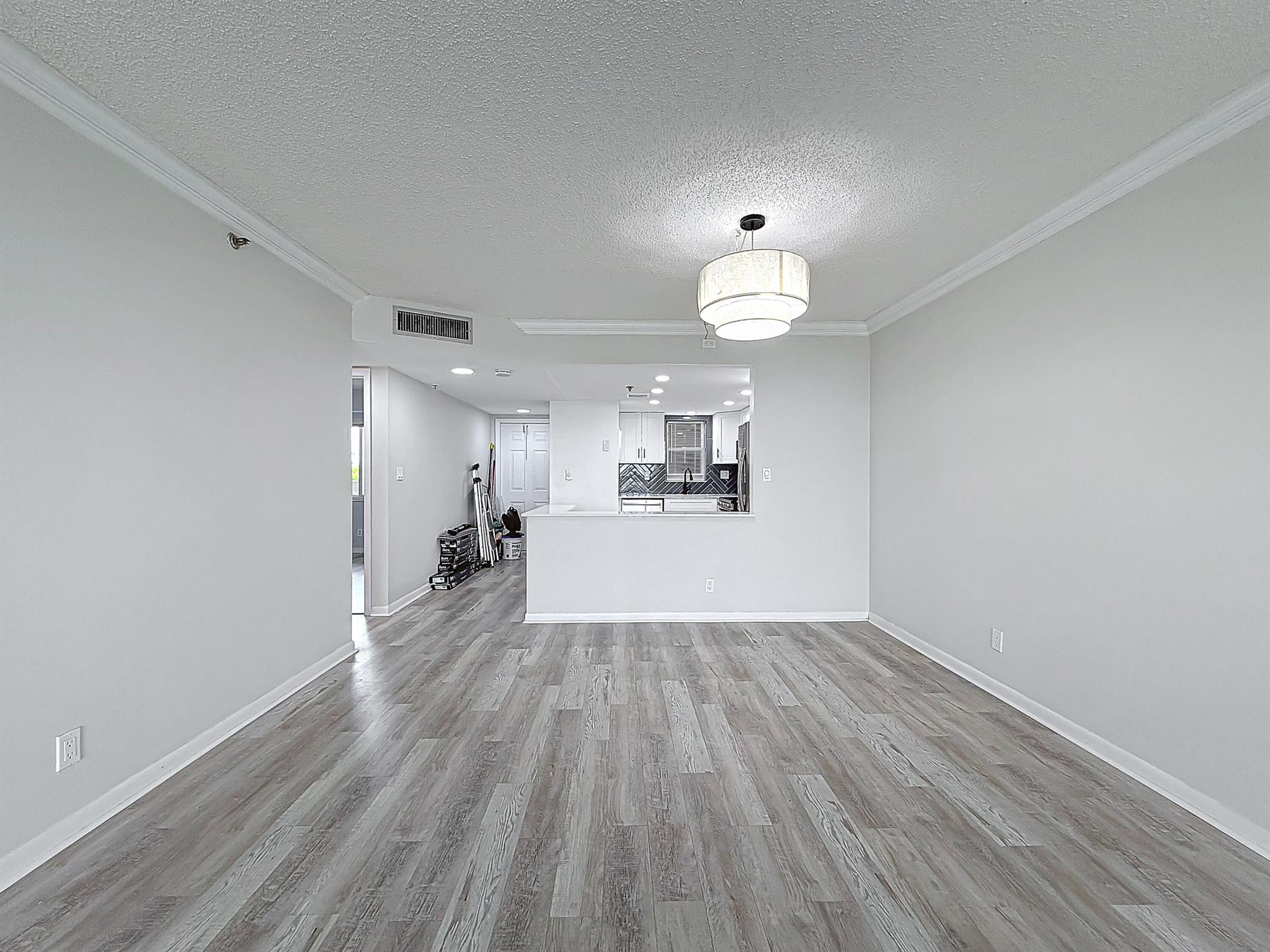 ROLLING HILLS GOLF AND TE - Residential Lease