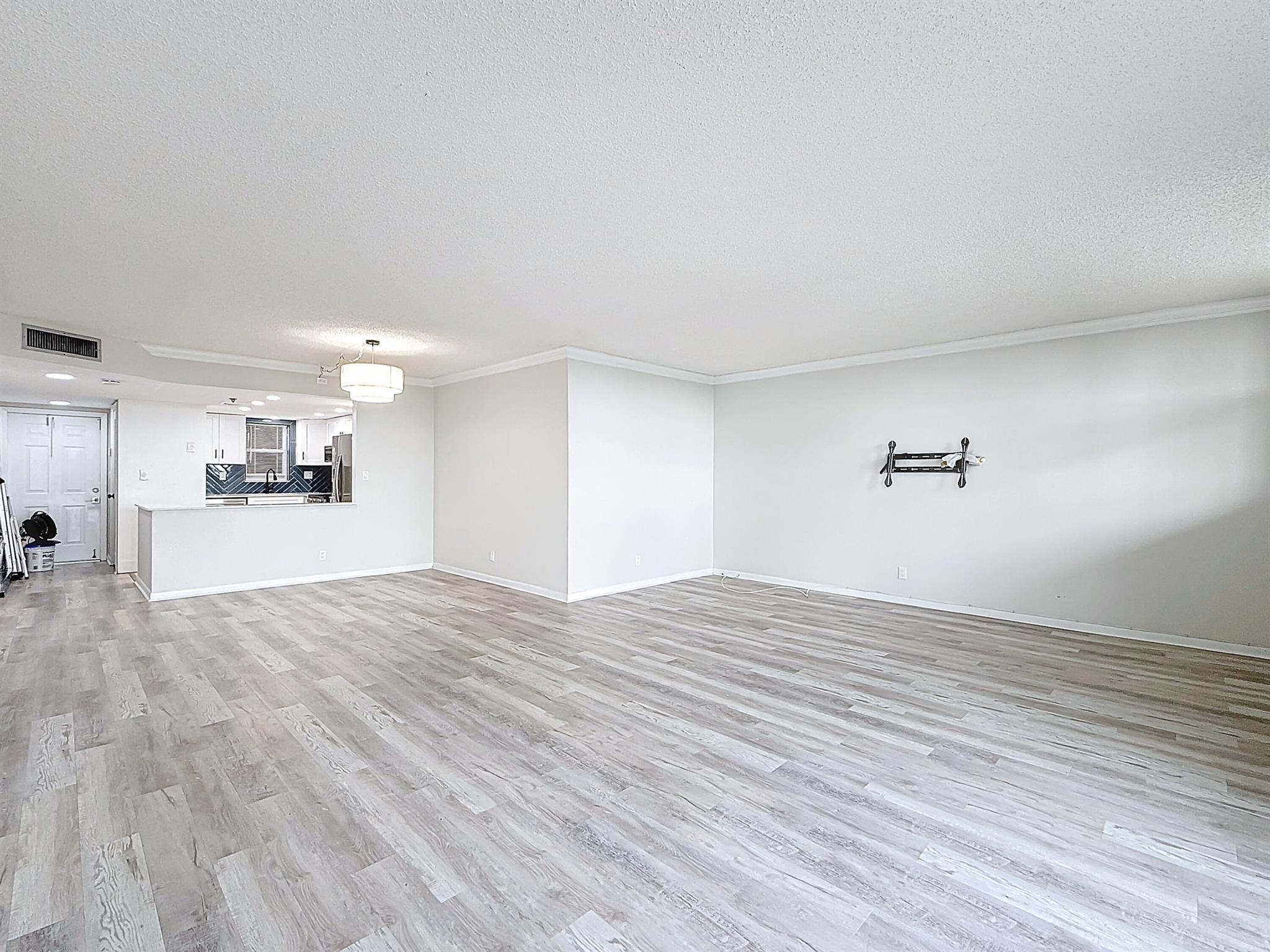 ROLLING HILLS GOLF AND TE - Residential Lease