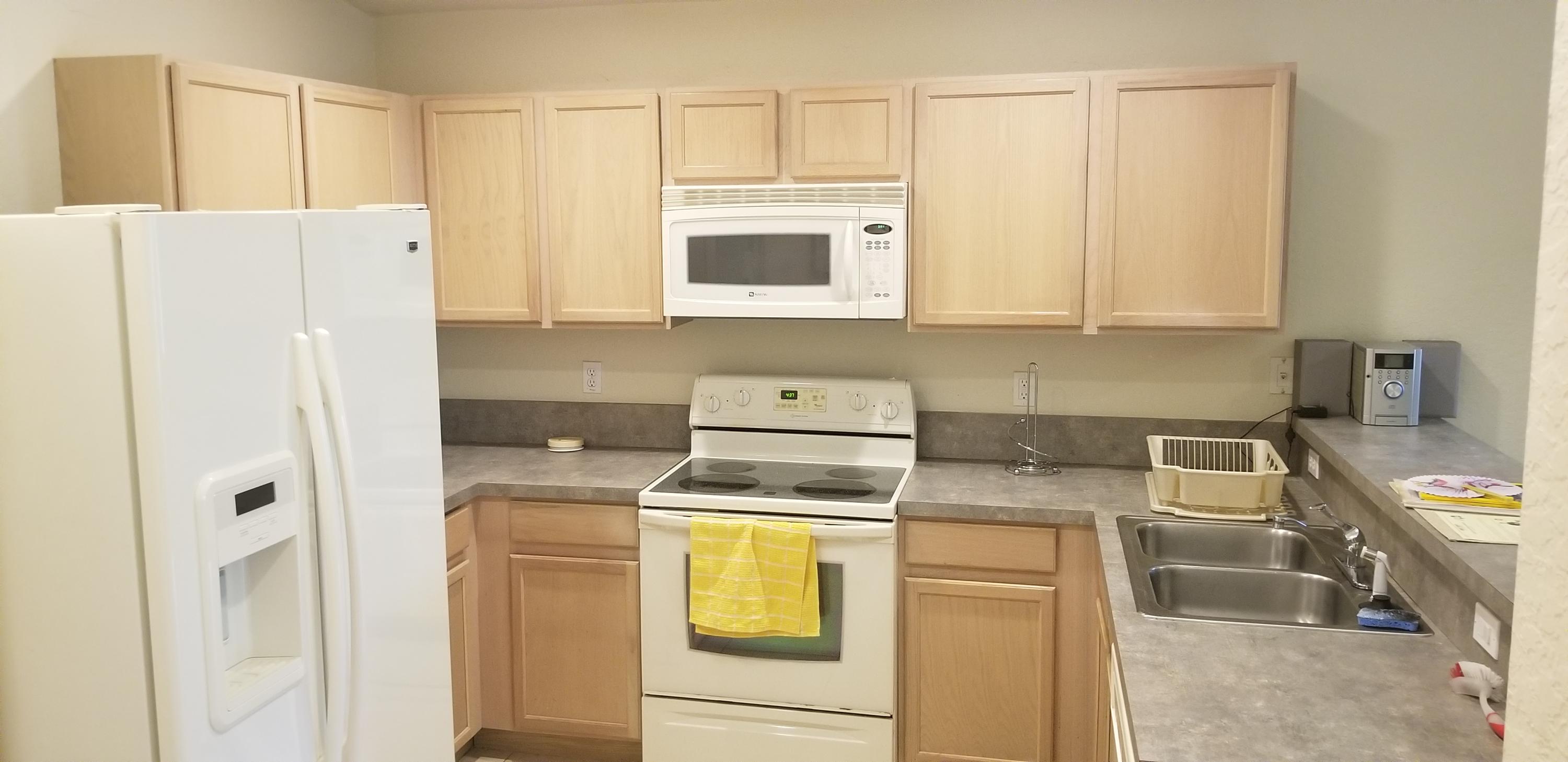 FIRST REPLAT OF PORTOFINO ISLES - Residential Lease