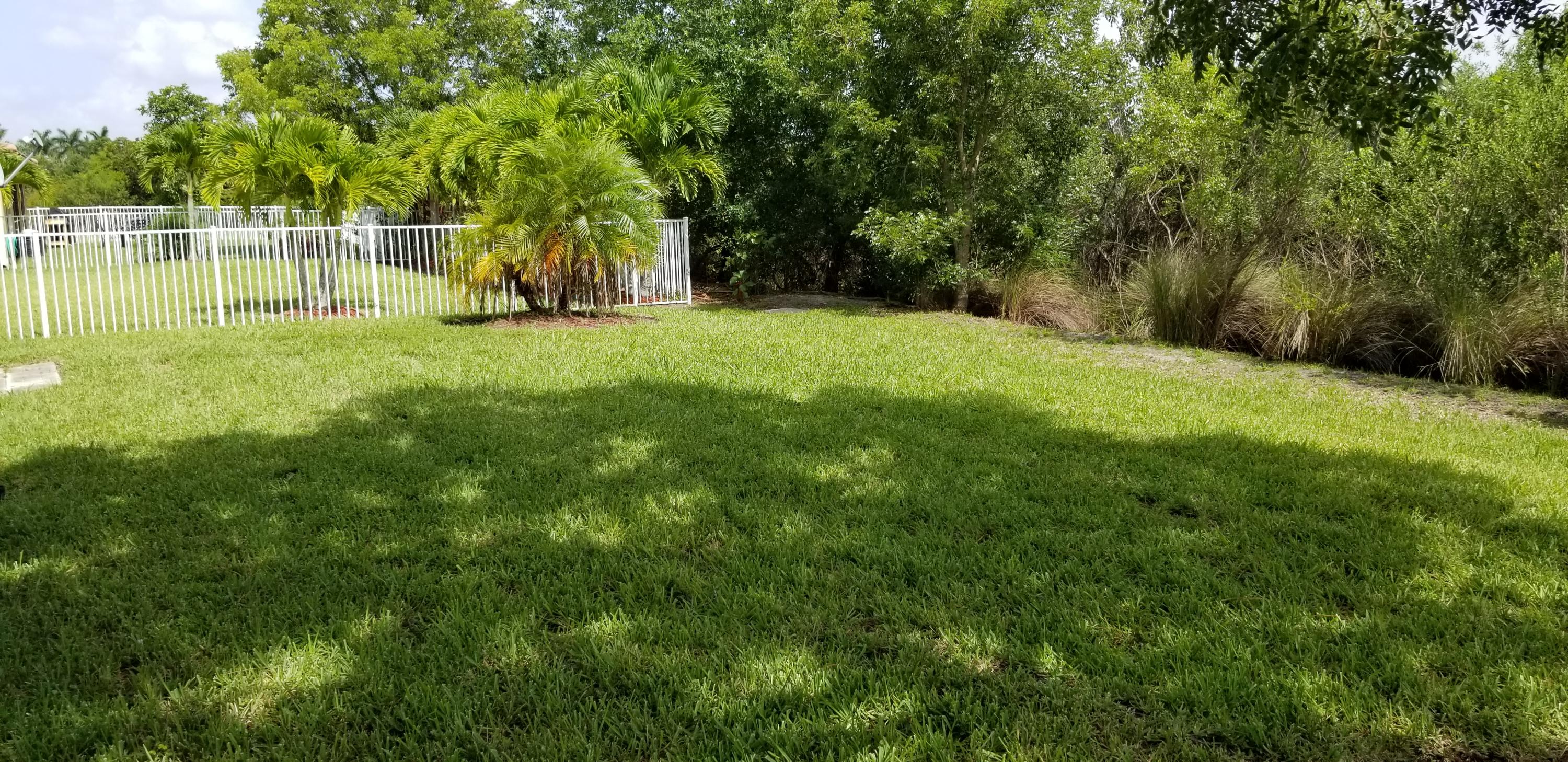 FIRST REPLAT OF PORTOFINO ISLES - Residential Lease