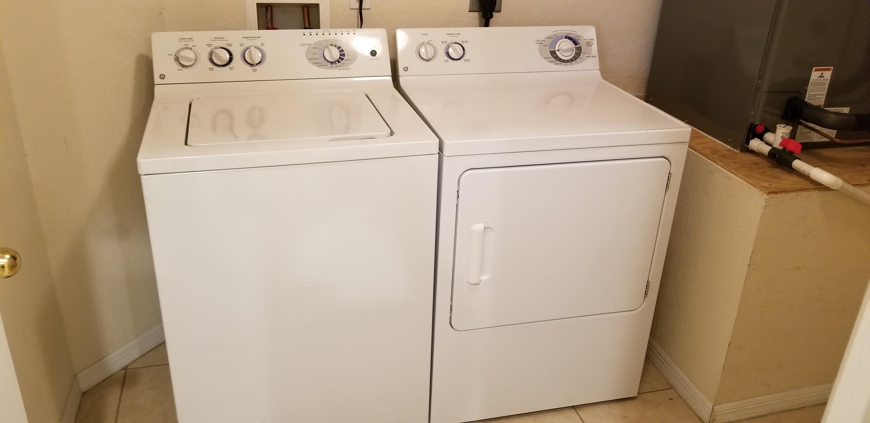 FIRST REPLAT OF PORTOFINO ISLES - Residential Lease