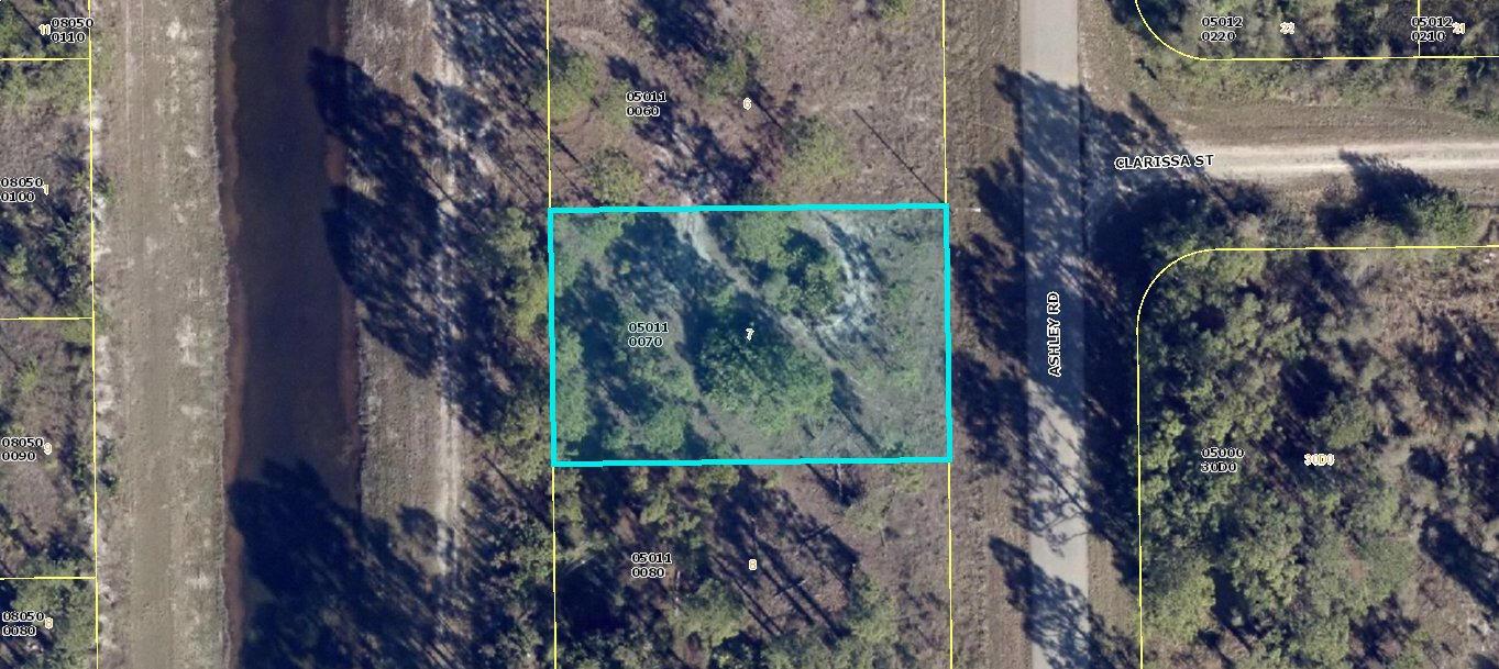 BUILD YOUR NEW HOME ON THIS .23 CANAL LOT.PLEASE VERIFY ACCURACY AND AVAILABILITIES OF ALL UTILITIES.