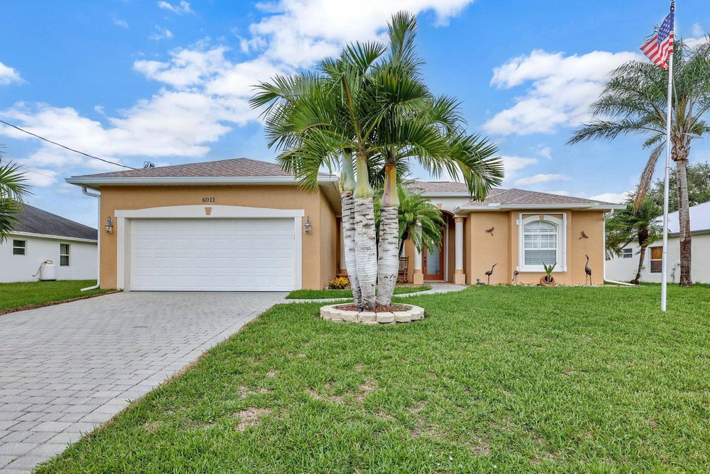 Photo of 6011 NW Baynard Drive, Port Saint Lucie, FL 34986 (MLS # R10996182)