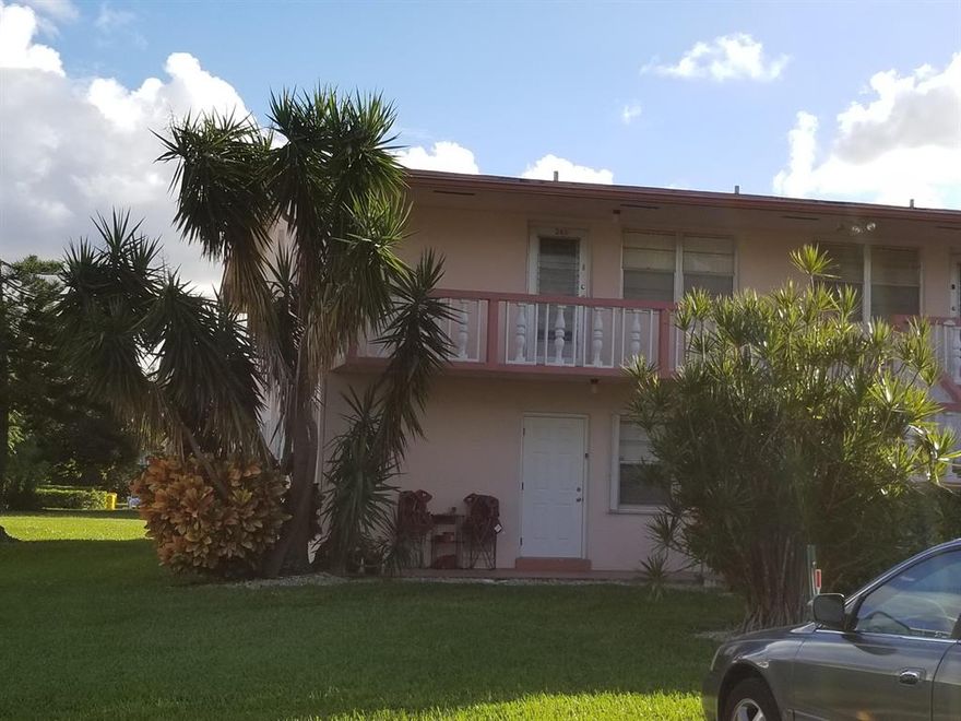 Cute as a Button, 2 Bedroom 1 1/2 Bathroom 2nd Floor- Corner Unit Condo in Century Village West Palm Beach. Updated Kitchen, Tile Floors in Living and Bathroom areas, New Wood/Laminate Flooring in Bedrooms, Freshly Painted. Updated Electrical, Central A/C, Private Balcony Walk in Closet in 1 Bedroom and Dual Closets in 2nd Bedroom. Move in Ready!