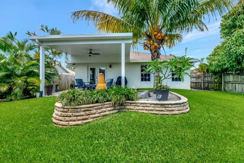 Single Family Residence in Boynton Beach FL 1200 7th Court 30.jpg