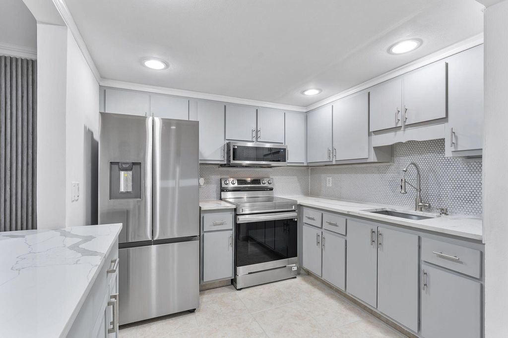 Photo of 527 Brittany K, Delray Beach, FL 33446 (MLS # R11147672)