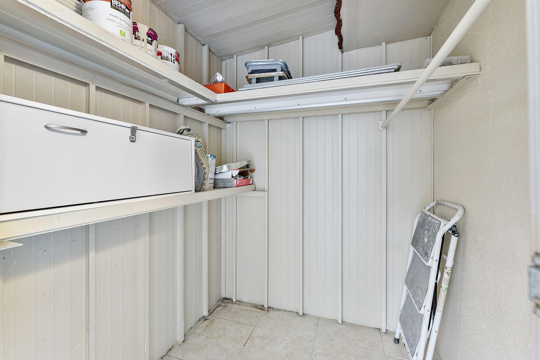 KINGS POINT BRITTANY COND - Residential