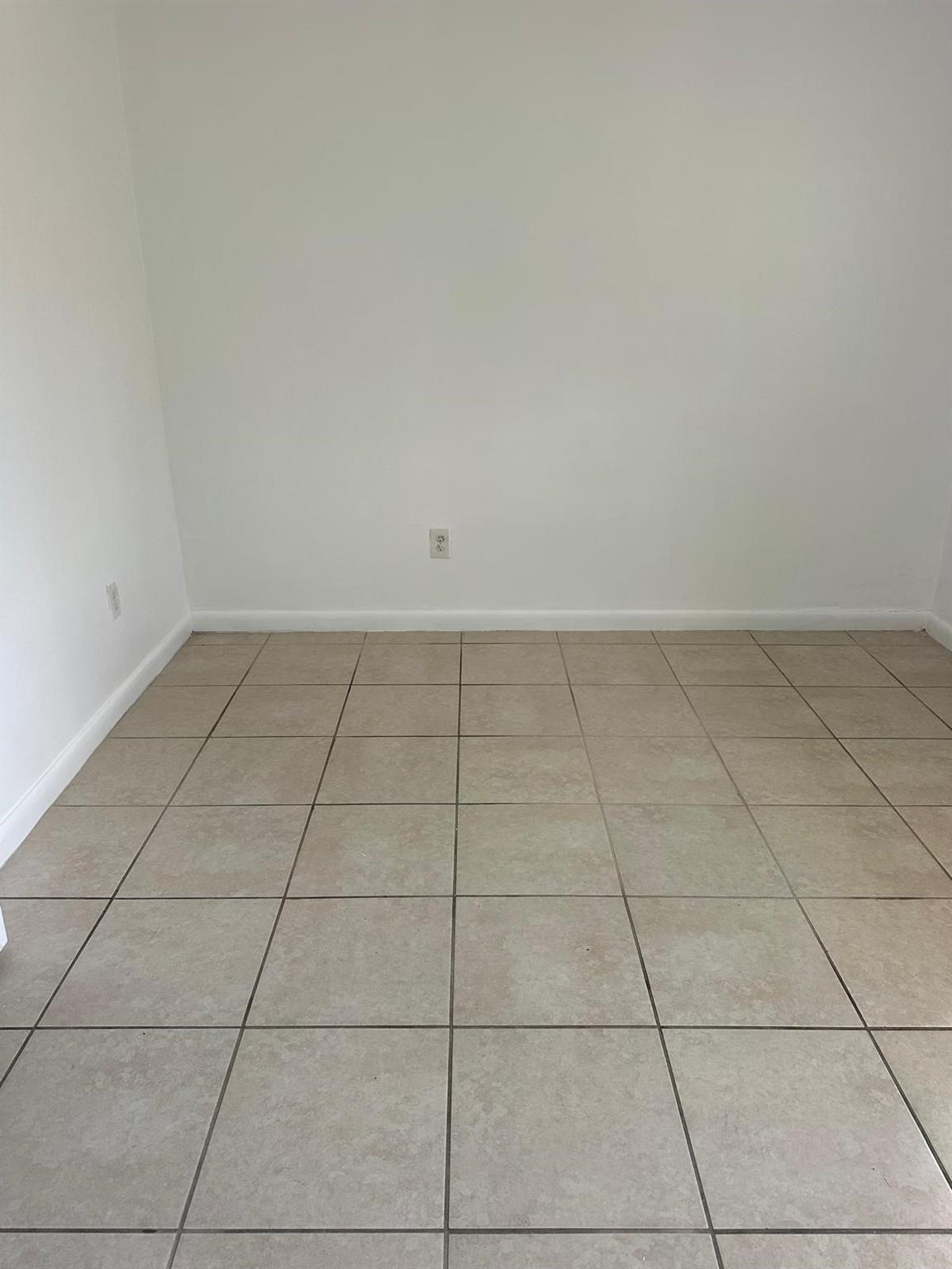 750 NW 56th St 14