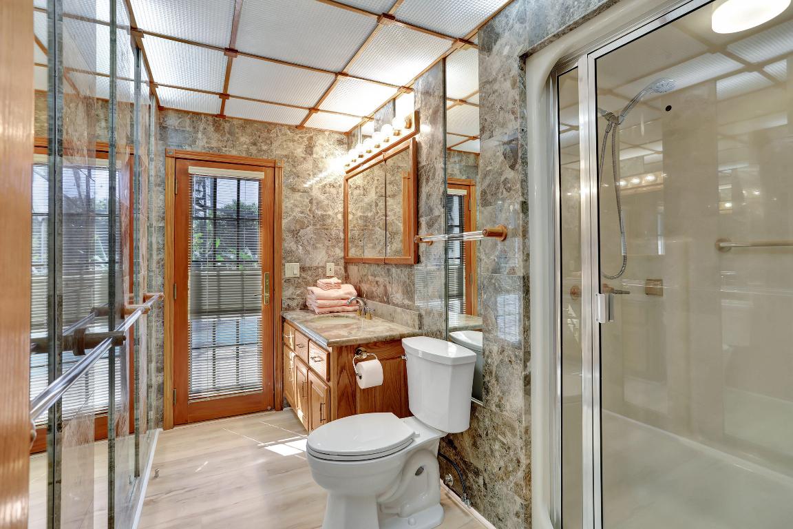 VENETIAN ISLES 2ND SEC - Residential