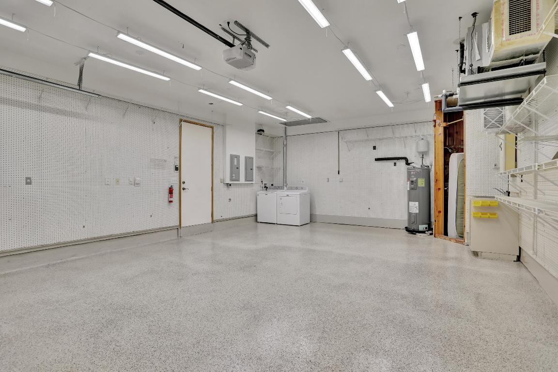 VENETIAN ISLES 2ND SEC - Residential