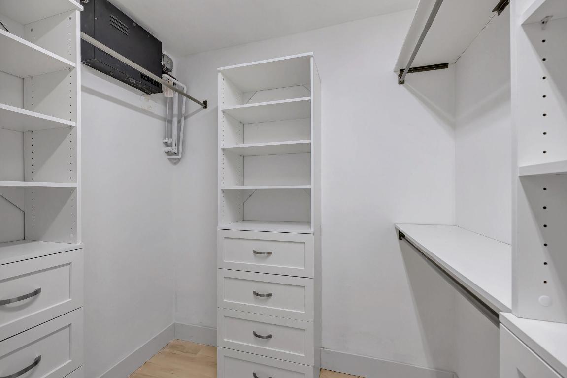 VENETIAN ISLES 2ND SEC - Residential