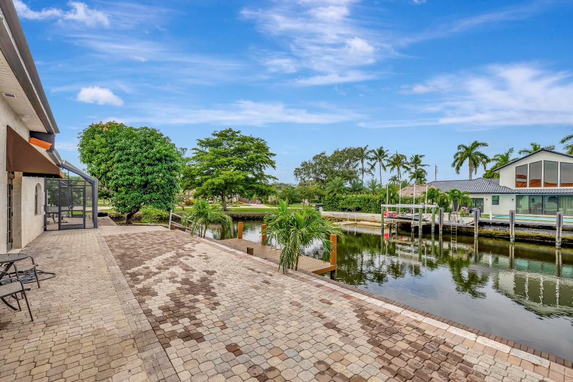 VENETIAN ISLES 2ND SEC - Residential