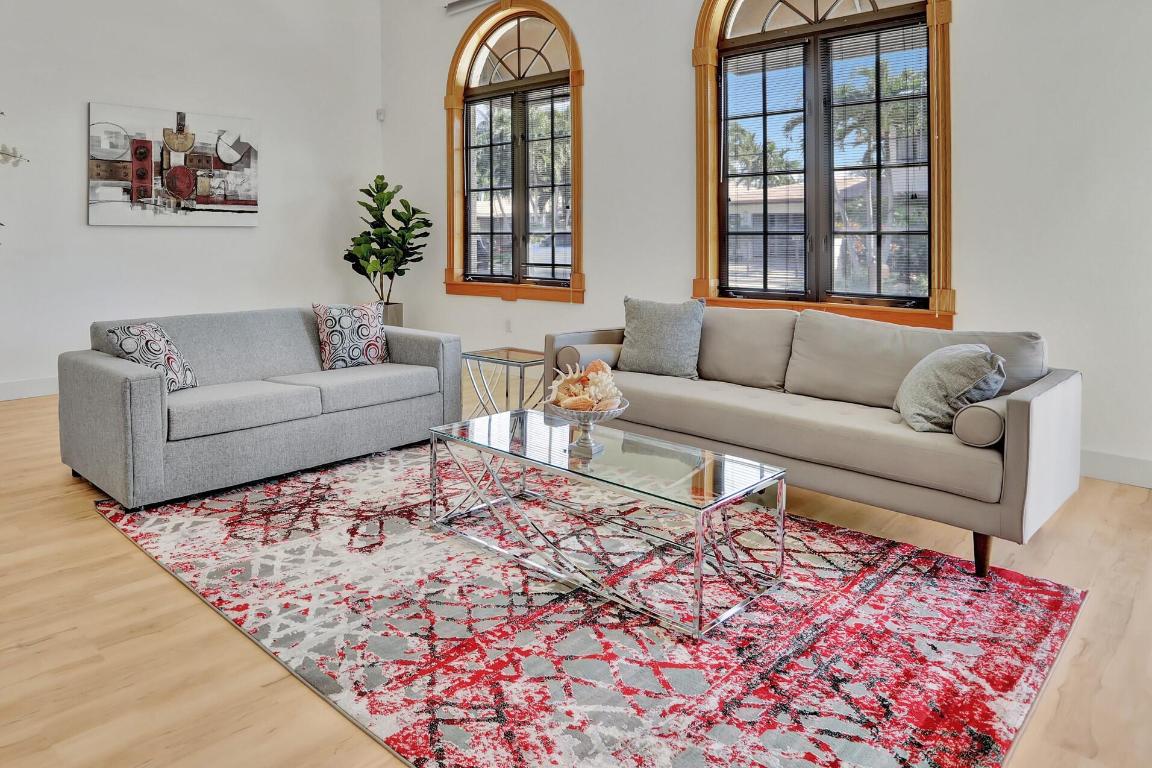 VENETIAN ISLES 2ND SEC - Residential