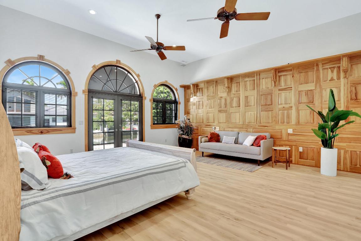 VENETIAN ISLES 2ND SEC - Residential