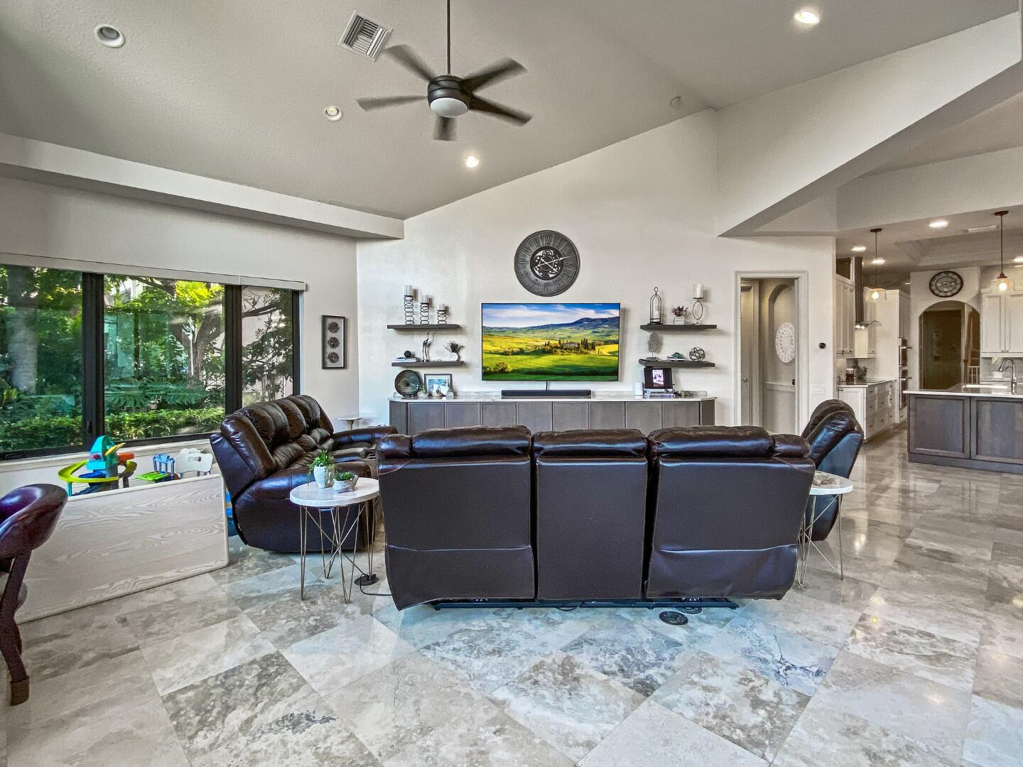 Islands of Jupiter - Residential