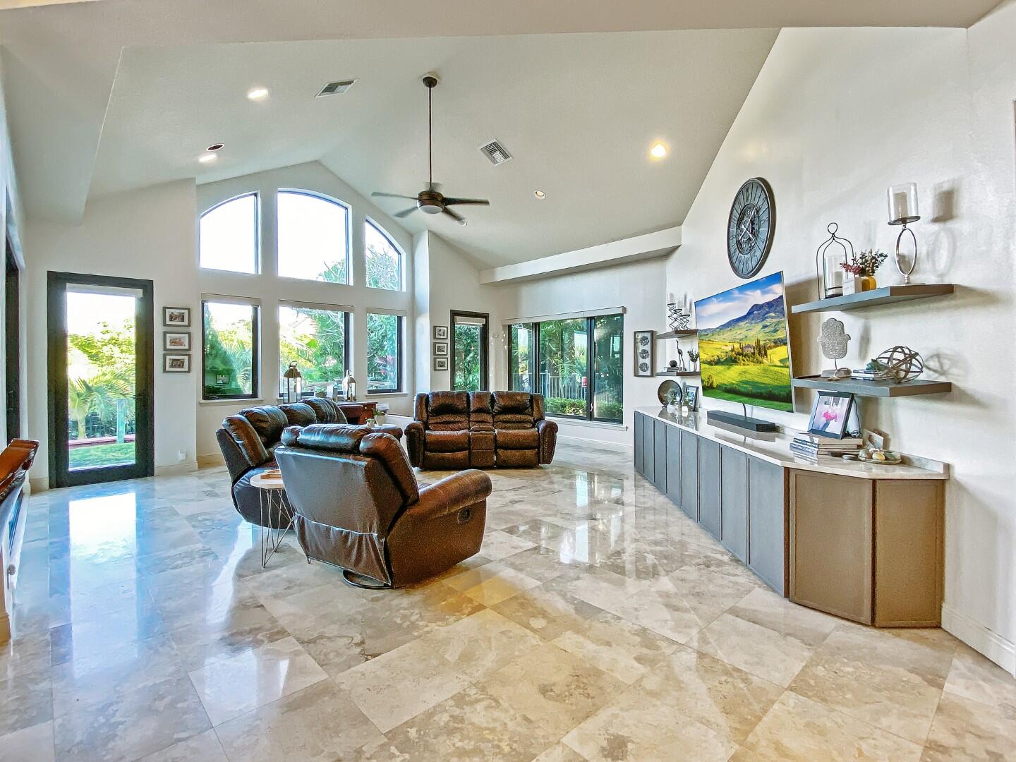 Islands of Jupiter - Residential