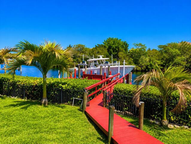 Islands of Jupiter - Residential