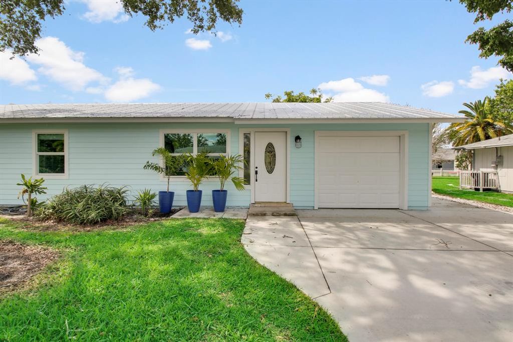 Photo of 1266 SW Parma Avenue, Port St Lucie, FL 34953 (MLS # R10885326)