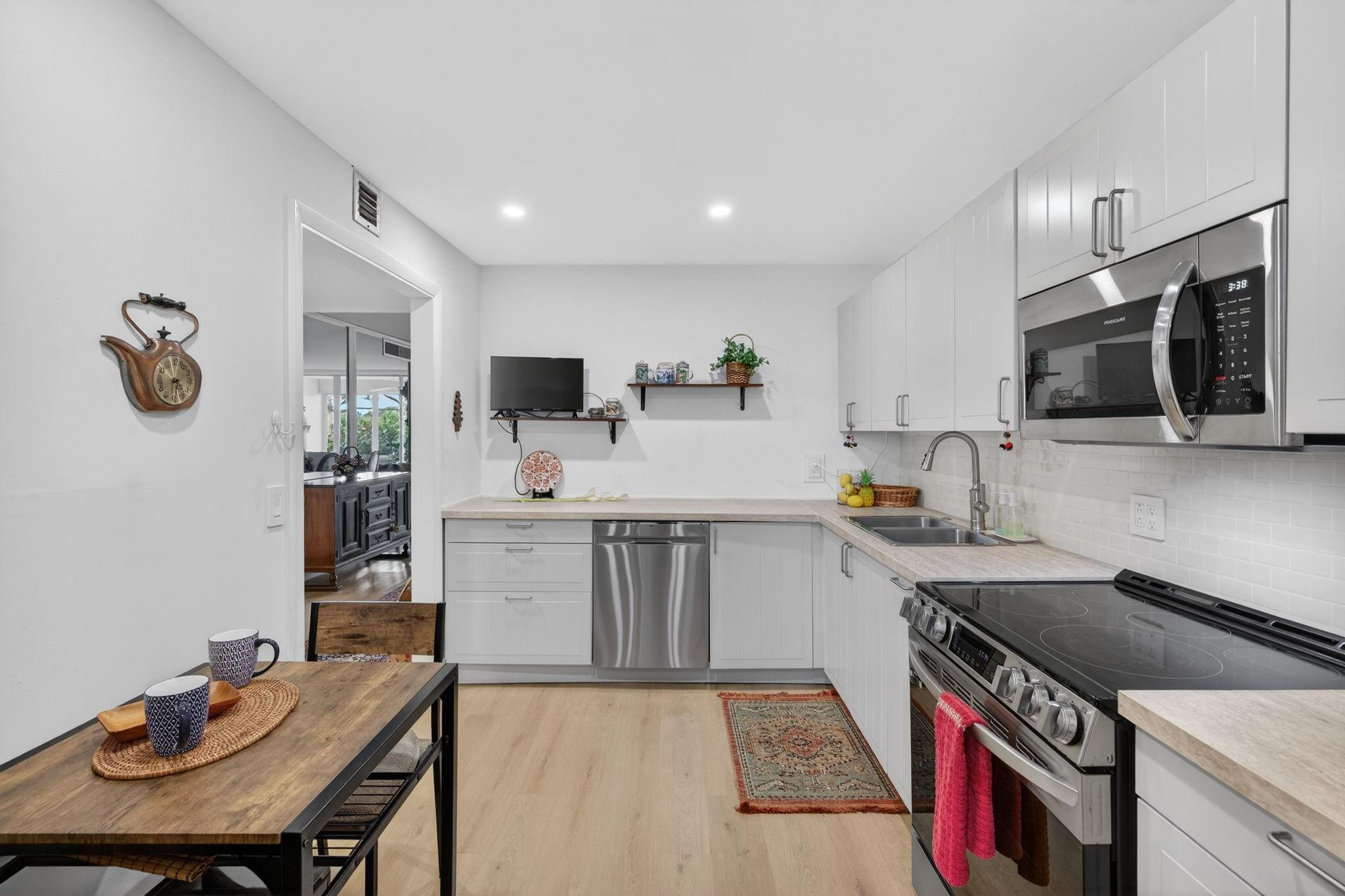 Country Club Fairways Con - Residential