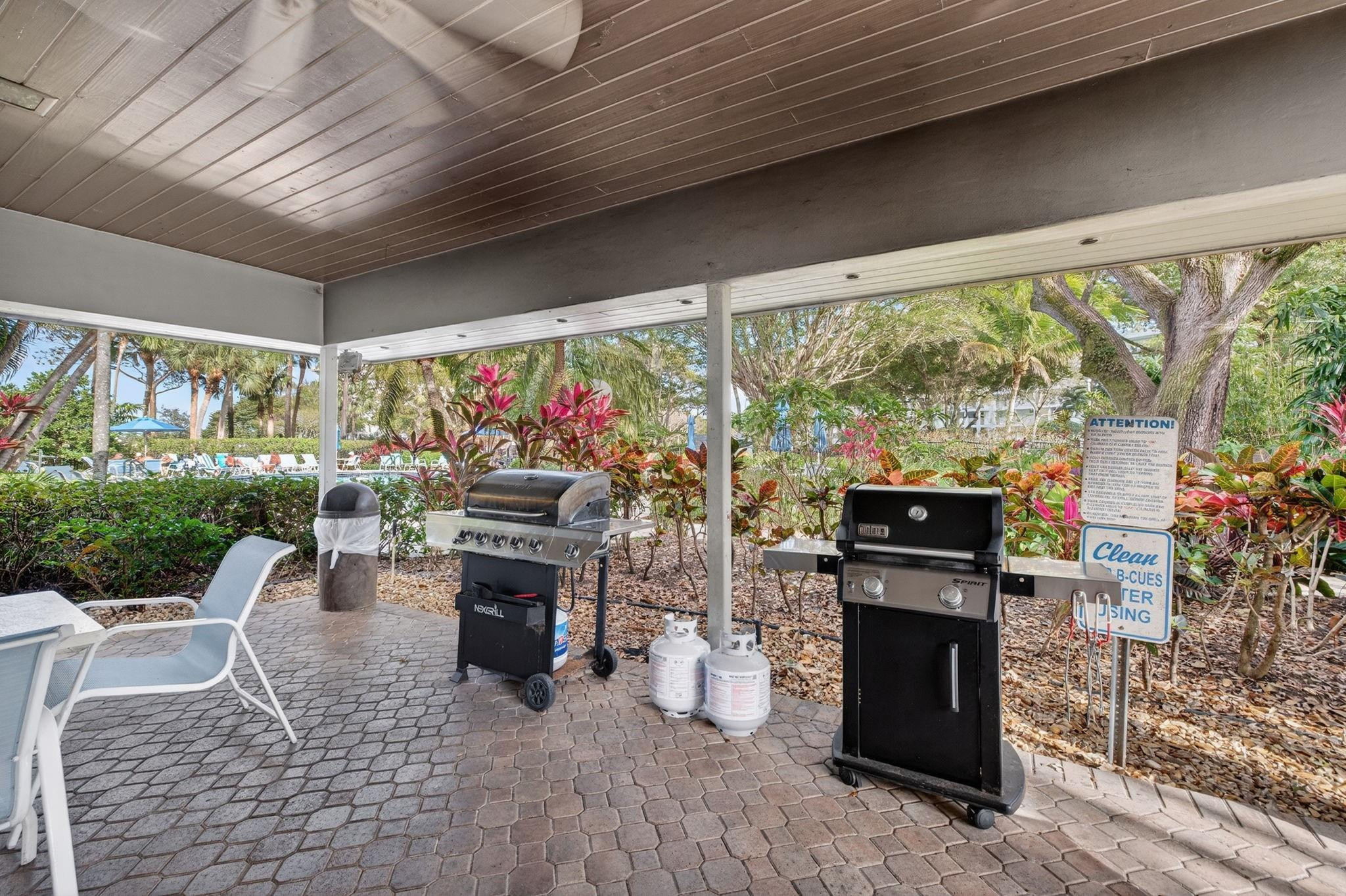 Country Club Fairways Con - Residential