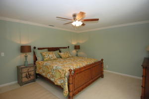 GREENS CAY OF JONATHANS LANDING - Residential Lease