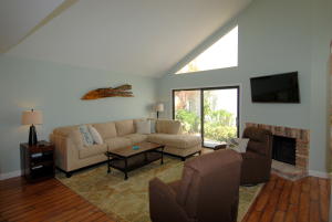 GREENS CAY OF JONATHANS LANDING - Residential Lease